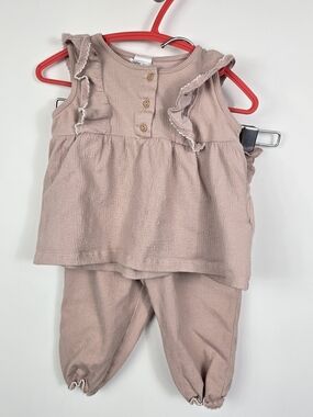 H&M Baby Set 9-12 Months Soft Pink Textured Button-Front Top & Pants Outfit